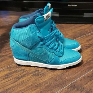 Nike Sky Hi Dunks